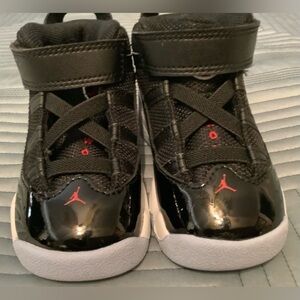 Nike Toddler Air Jordan 6 Rings Sneakers